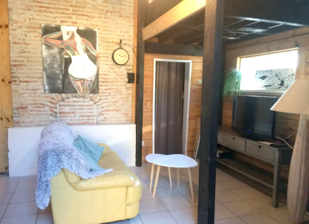 Chalet With 2 Bedrooms in Sanguinet, With Enclosed Garden and Wifi