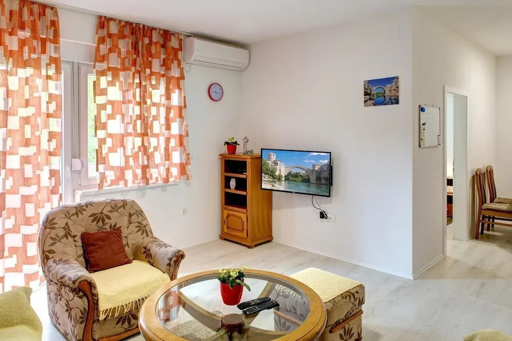 Inner City Apartment