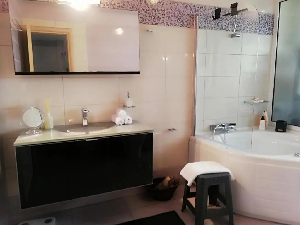 Maisonette 136m2 in Marina Zeas with Parking
