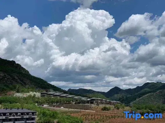Residence with mountain villa (Beijing Gubei store)