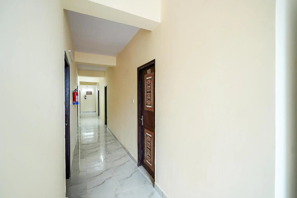 Hotel Pole Star by OYO Rooms