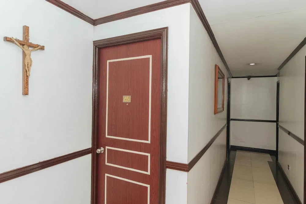 RedDoorz @ UP Village Quezon City