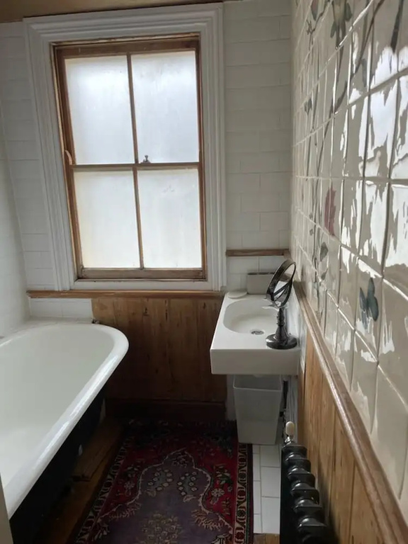 4 Bedroom House Near Seven Dials