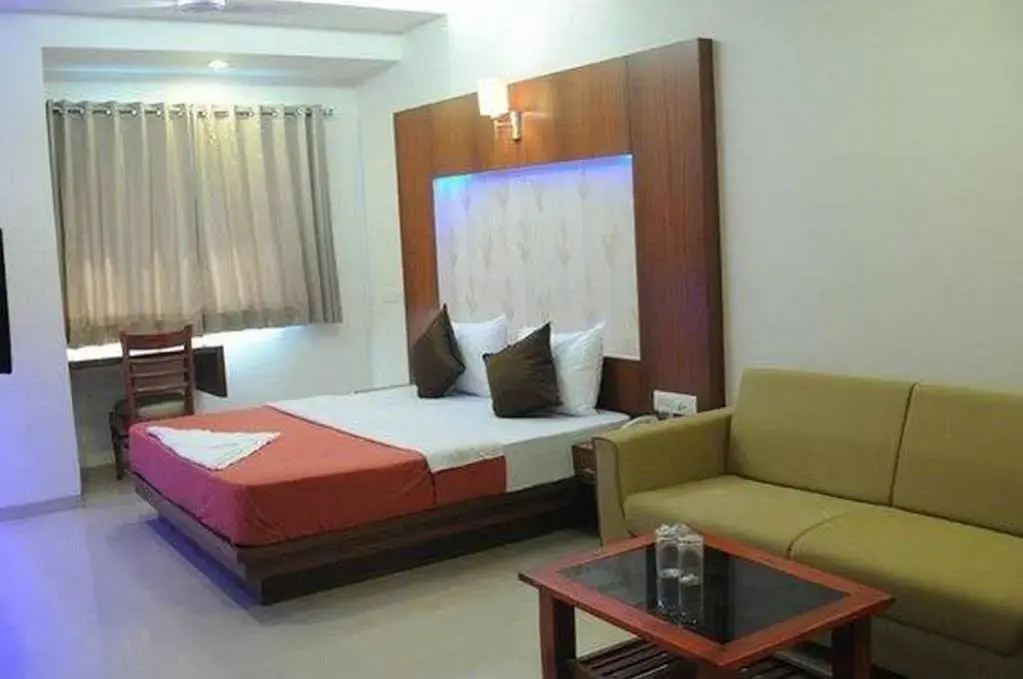 Maxfort Huda City Centre