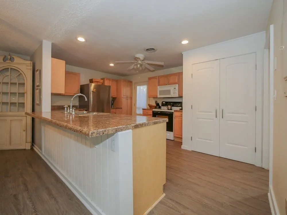 617 Queen's Grant Villas 2 Bedrooms 2 Bathrooms Villa