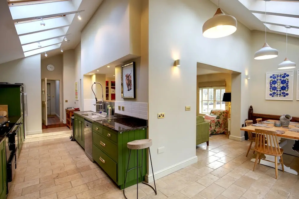 Stunning 3-bed House in a Private Hidden Valley