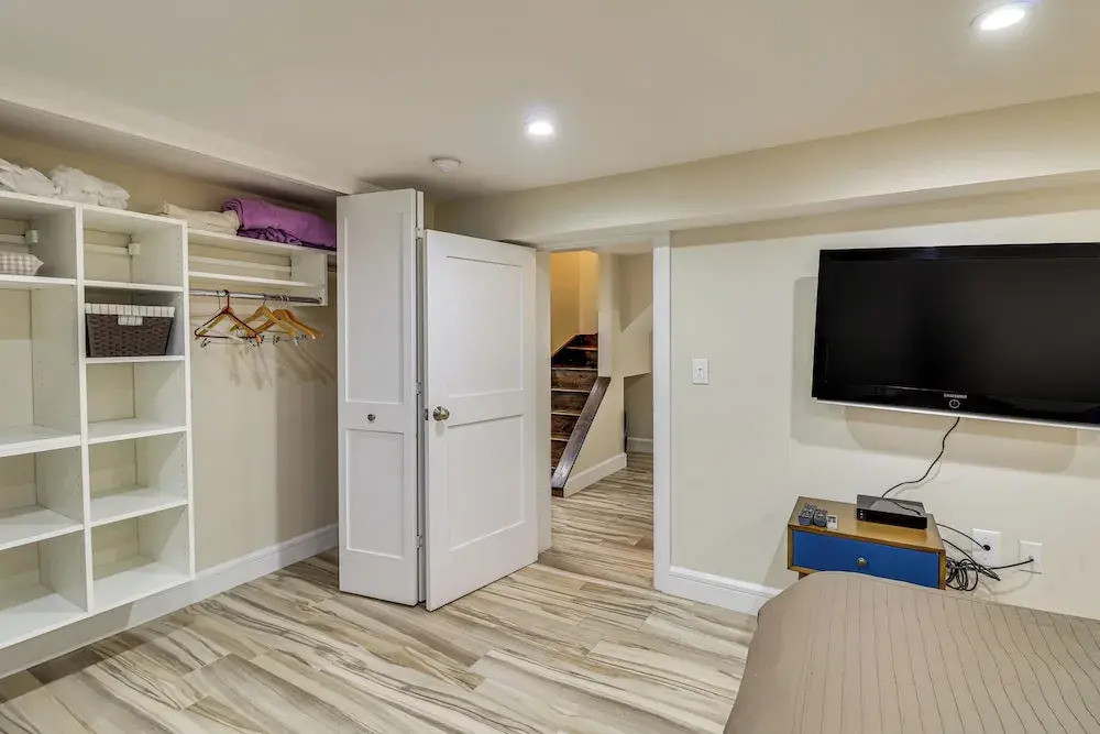 Walk to Hudson River, Near Metlife: Renovated Apt