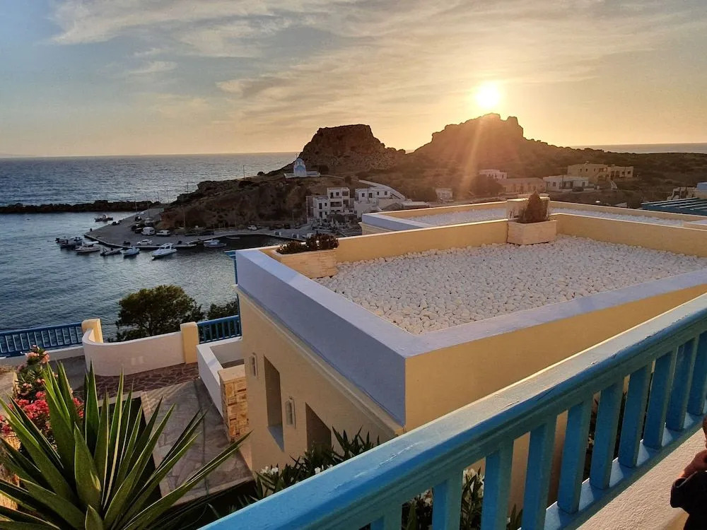 Finiki Villas