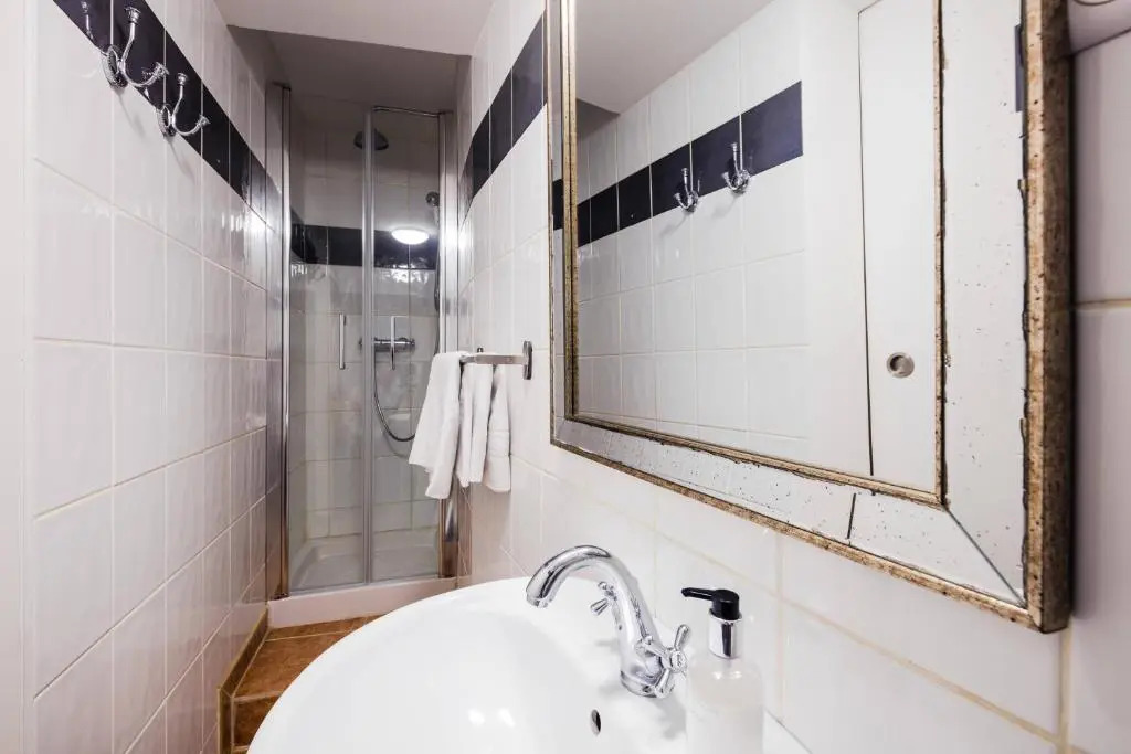 Les Précieuses Suites & Spa I