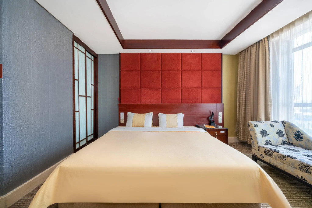 Chinflux Mandarin Hotel