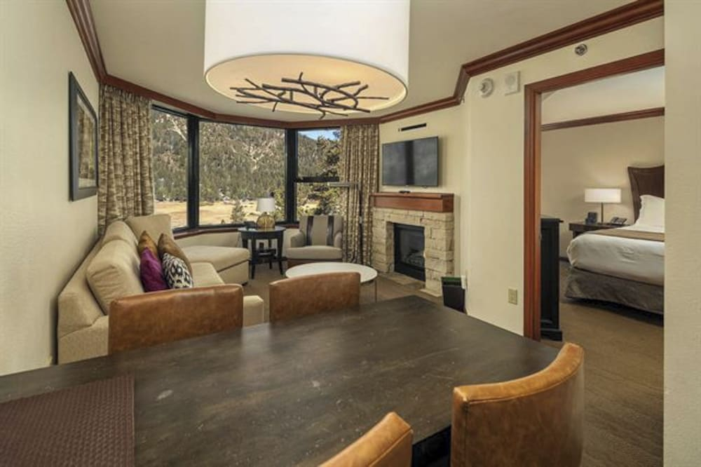 1BR Suite w/ Fireplace, Resort Pools, Spa & Gym