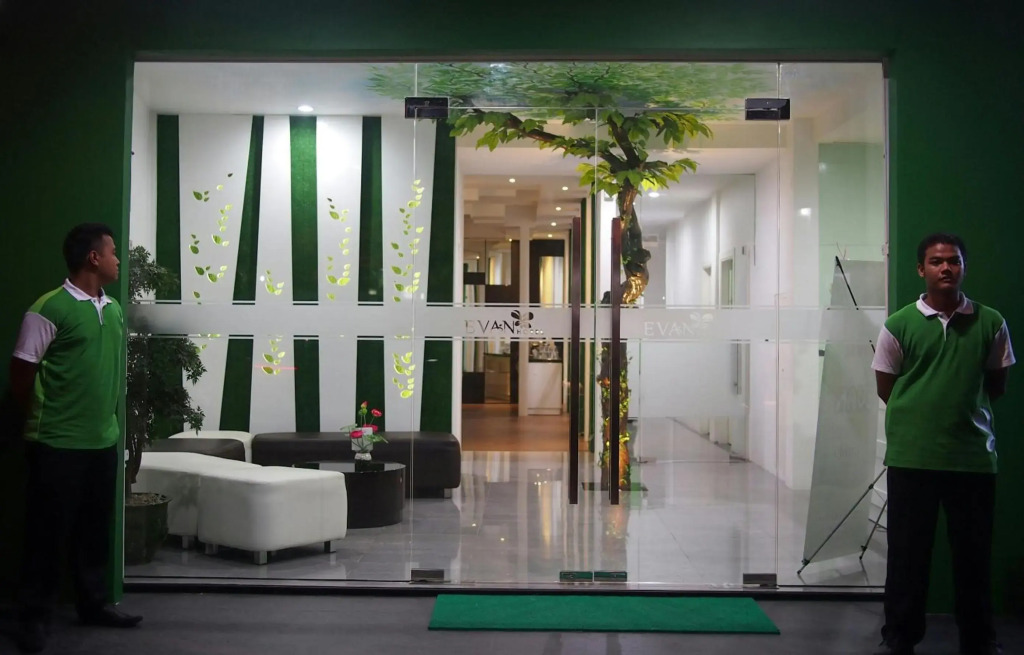 Evan Hotel - Non Smoking