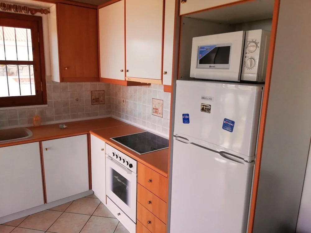 House with 2 Bedrooms in Politika, with Wonderful Sea View, Enclosed Garden And Wifi