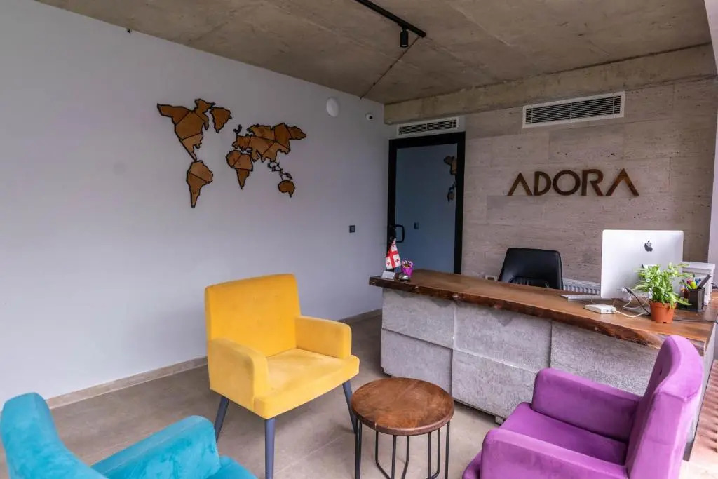 Hotel Adora