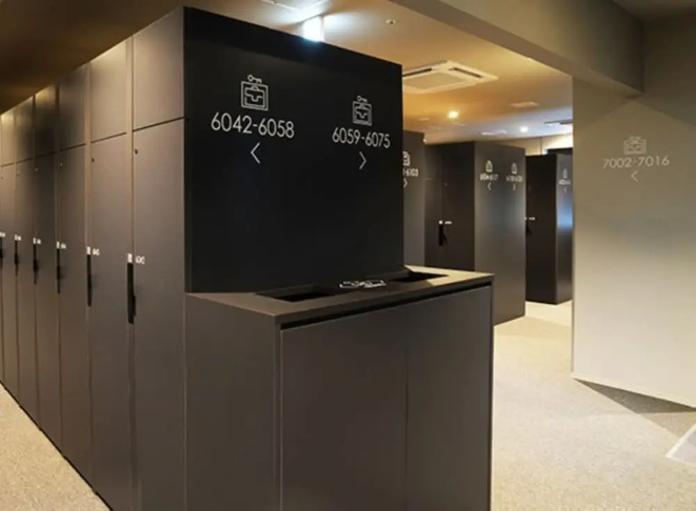 CITY CABIN by Nikoh Refre - Caters to Men