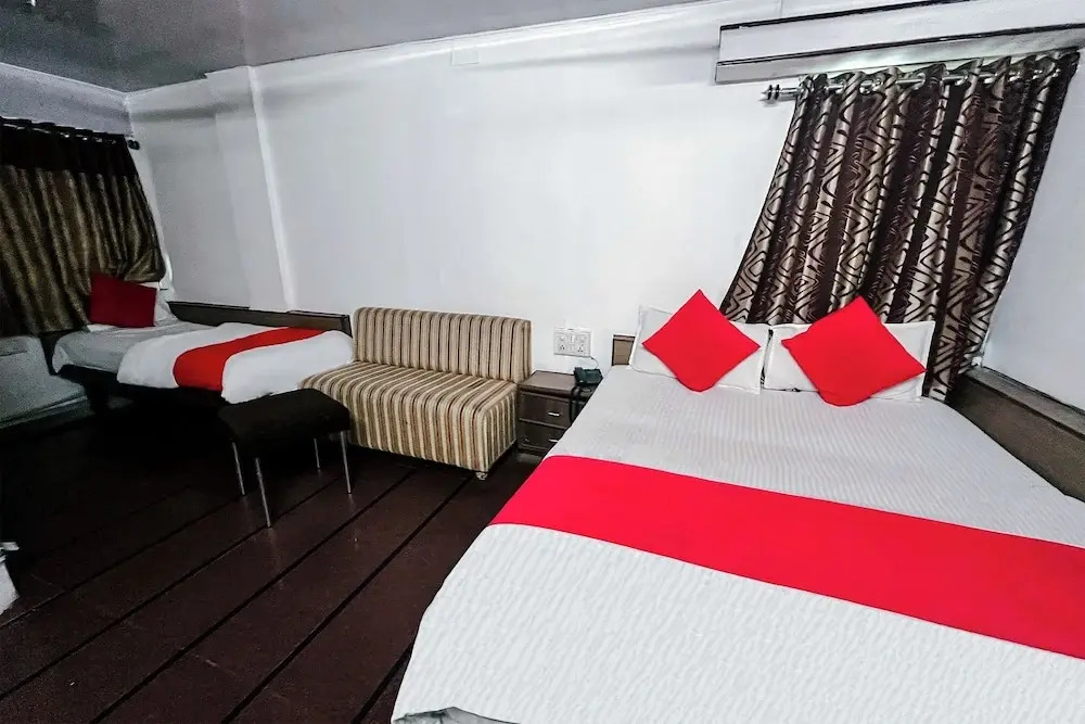 Hotel Maninagar Residency