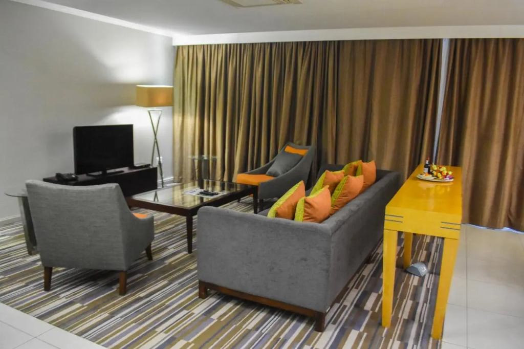 Cresta Mahalapye Hotel