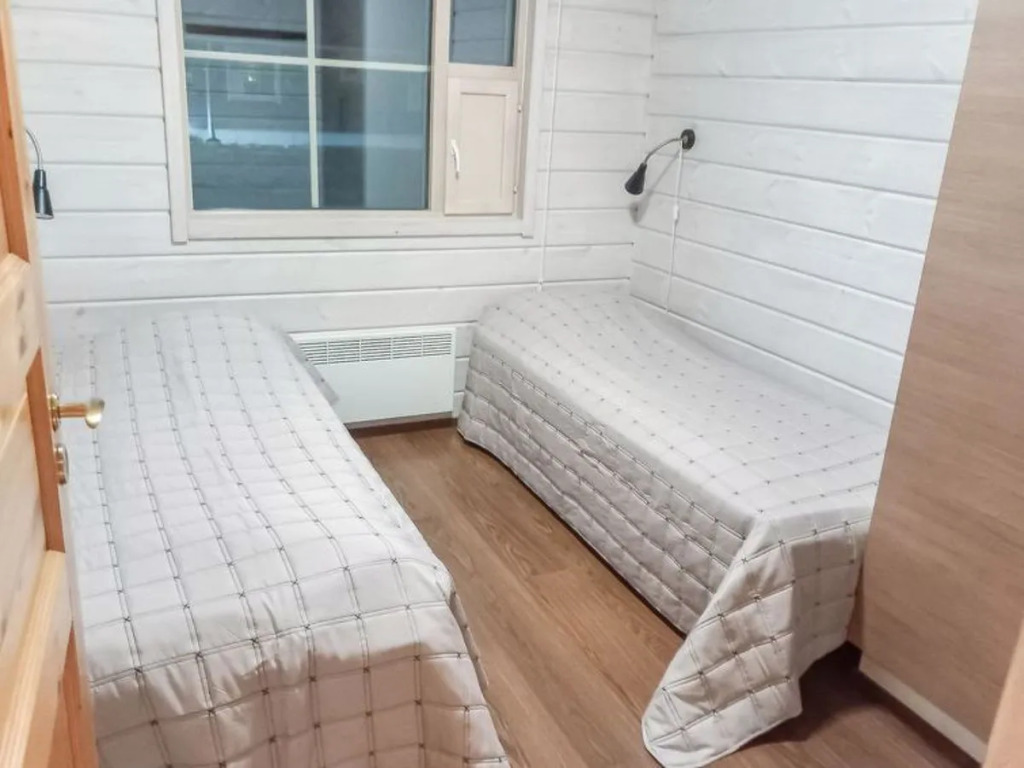 Aurinko-saaga 4 paritalo