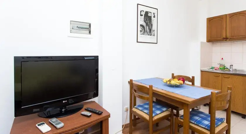 Apartment Intermezzo
