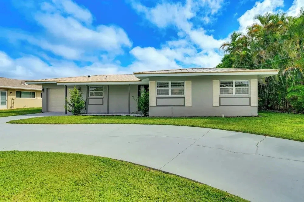 Fish & Swim: Waterfront Home w/ Dock in Cape Coral