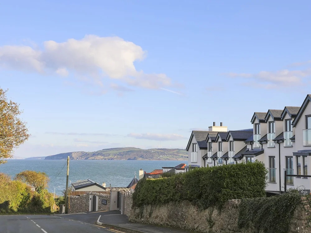 The Hideaway - Benllech