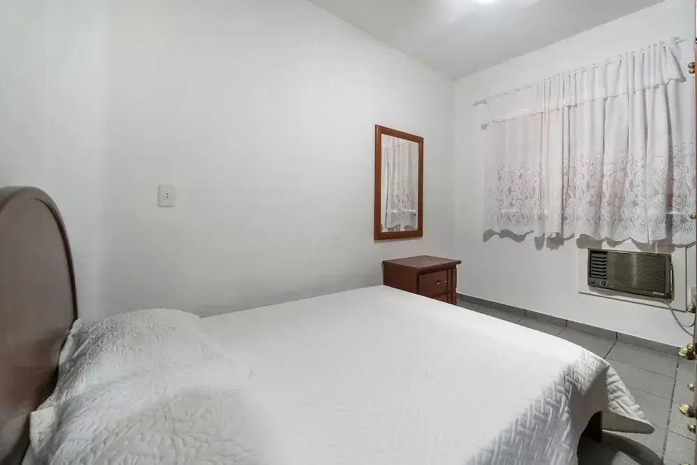 914 - Casa 3 dormitórios para 8 pessoas
