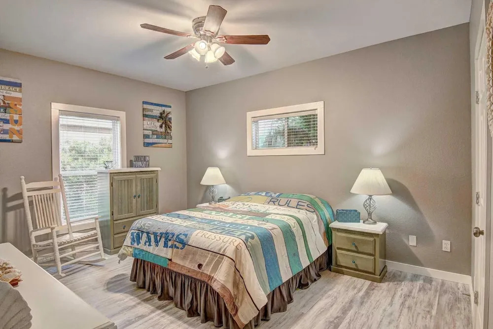 Safe Harbor - 3 Br Townhouse