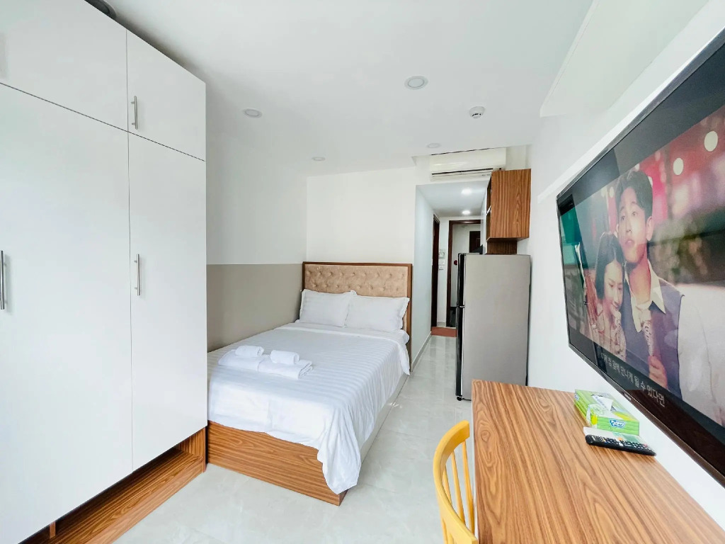 PINE TREE Apt