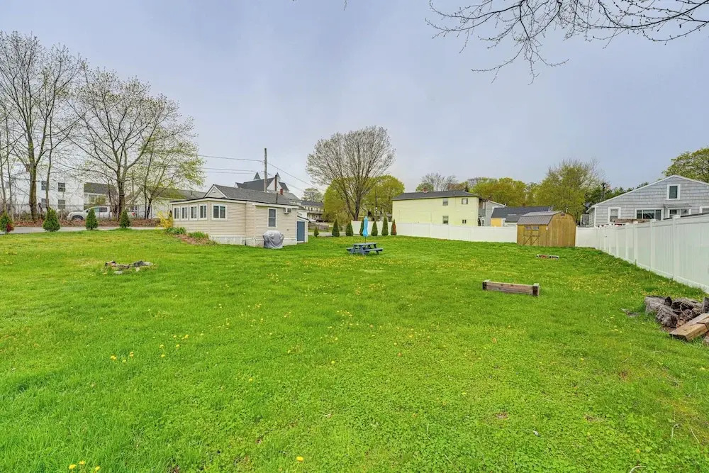 Large Yard: Walkable Cottage in Old Orchard Beach!