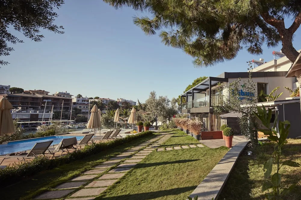 Kubana Hotel