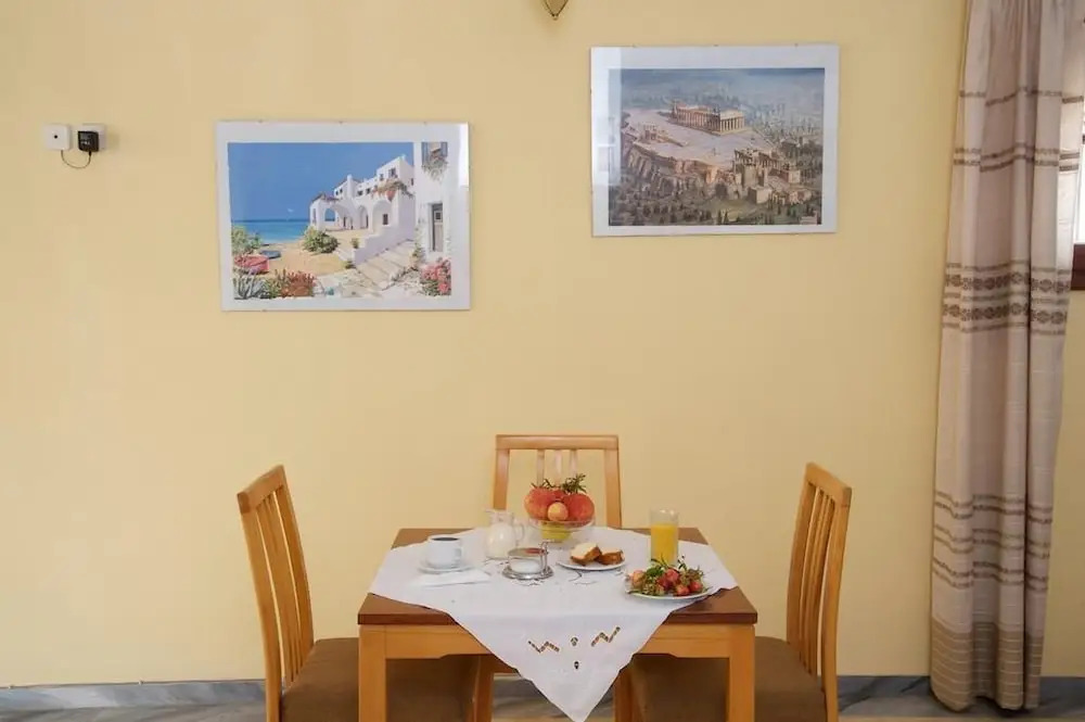 Moustakis Hotel