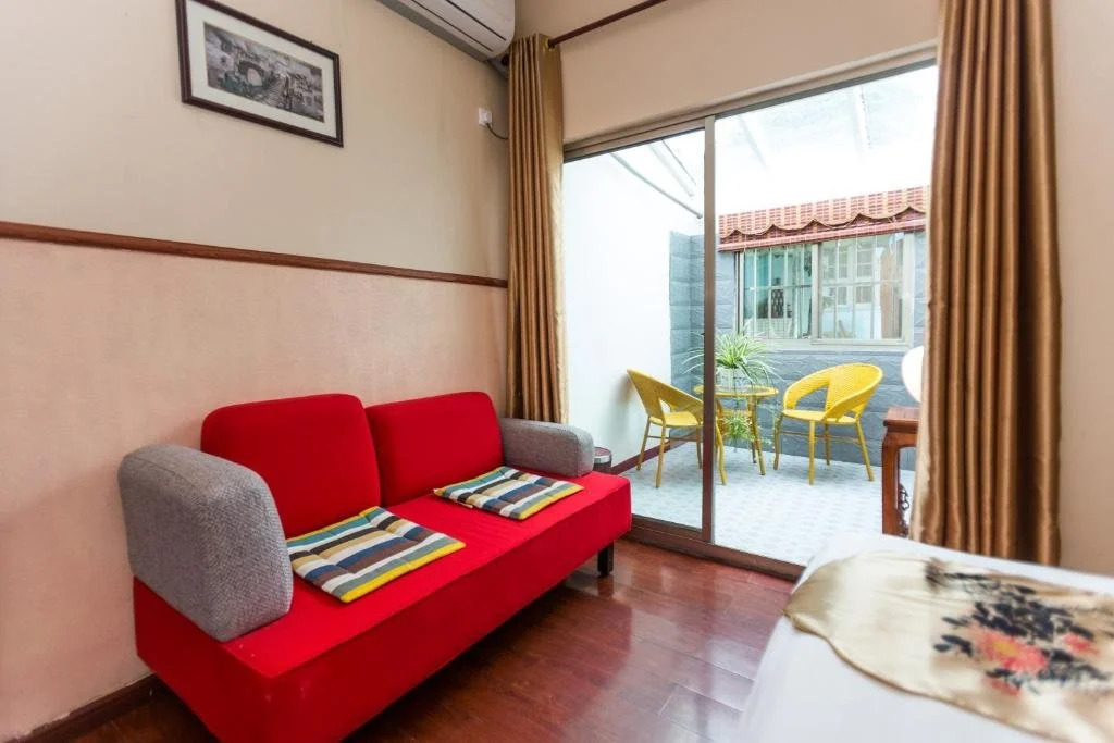 Yiyun South Lake Gallery Boutique Hotel