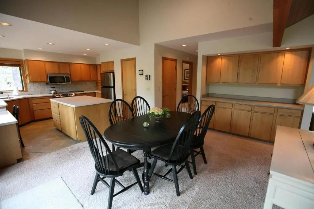 10 Tan Oak-AC-Hot Tub-3BR/3BA