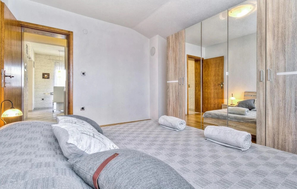 Lovely Home In Kastel