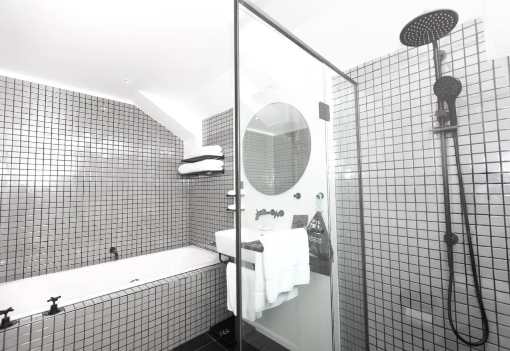 Ovolo Sydney Woolloomooloo, a Wyndham Hotel