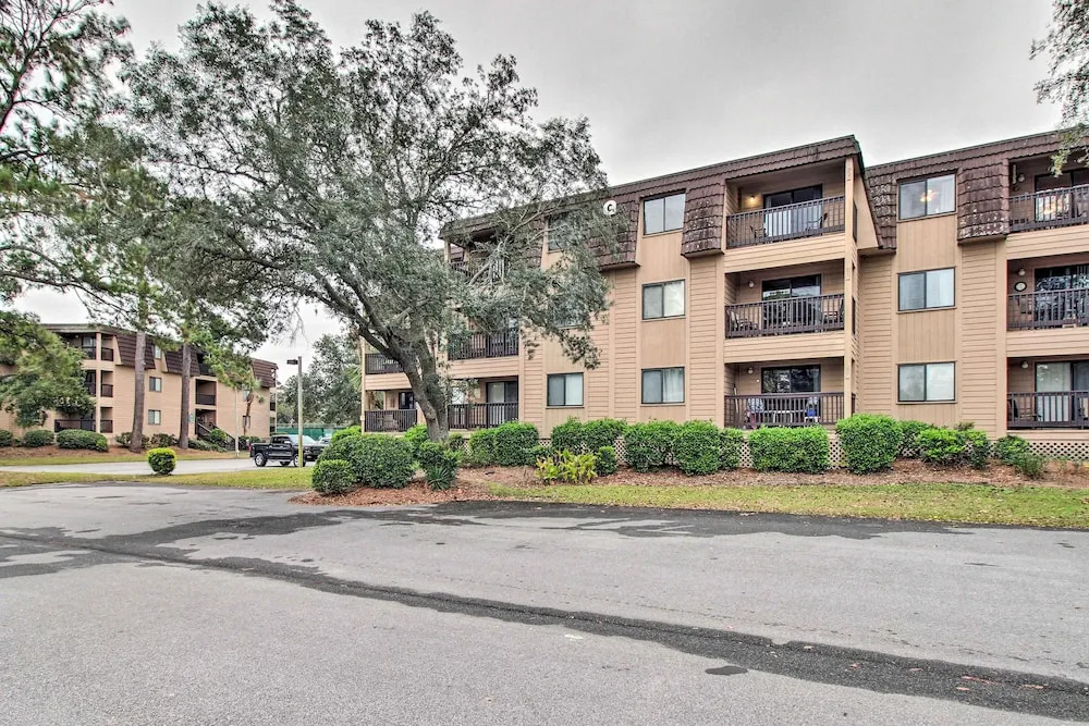 Walk to Beach: HHI Beach & Tennis Resort Condo