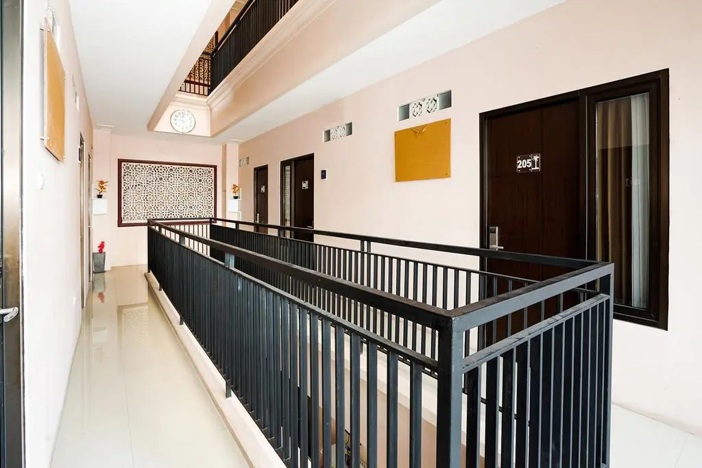 OYO 240 Audah Sevana Syariah Hotel