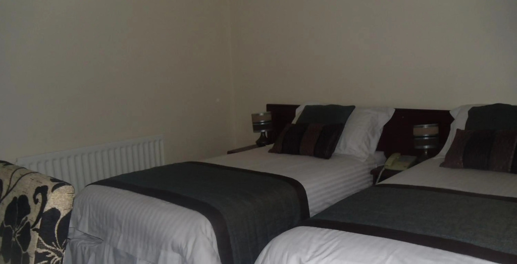 Waverley Hotel