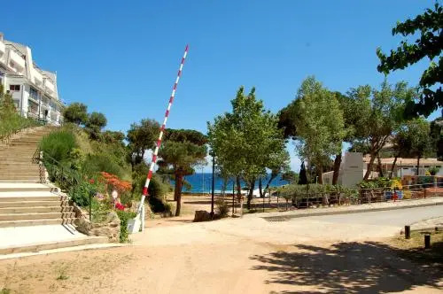 Apartamentos Cala Salions