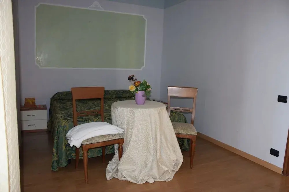 Hotel Ristorante Guardanapoli