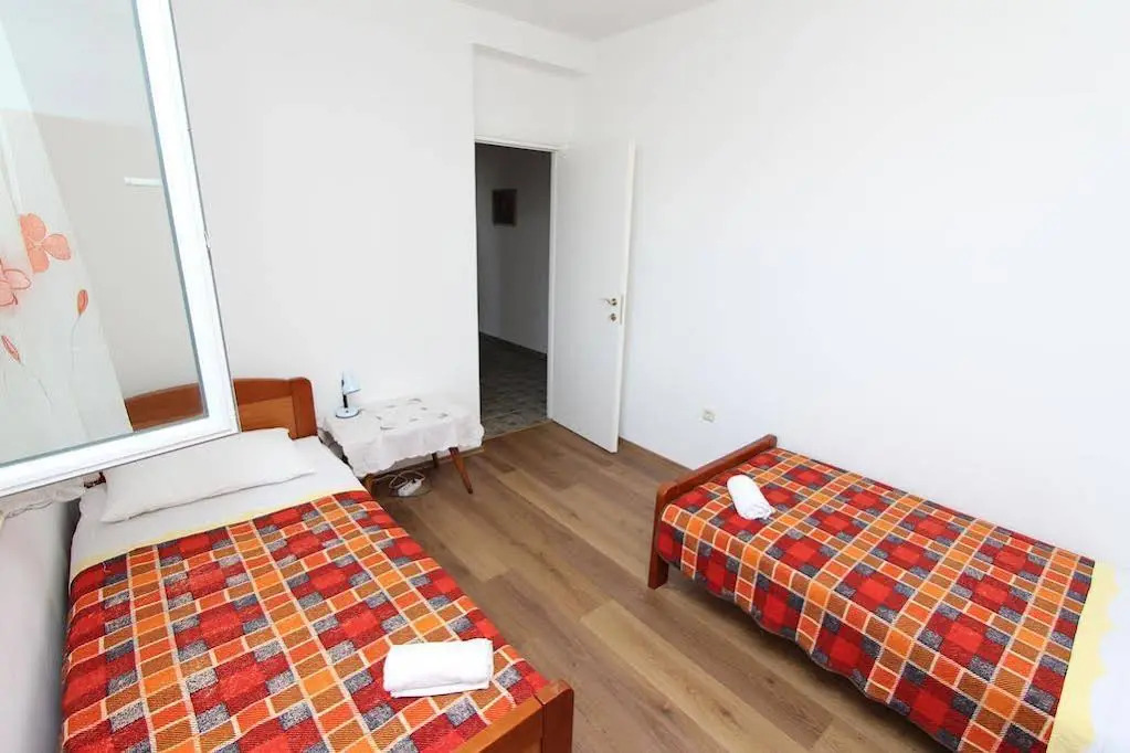 Apartment Dina