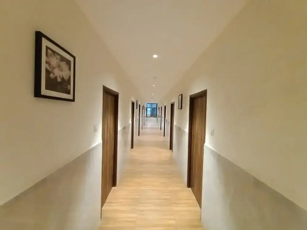 HOTEL MOON LITE RESIDENCY - Marve Road Malad West - Premium Couple Friendly