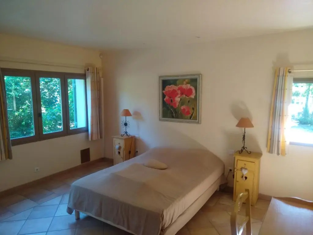Lou Vergié Maison Provencale au pied du Luberon