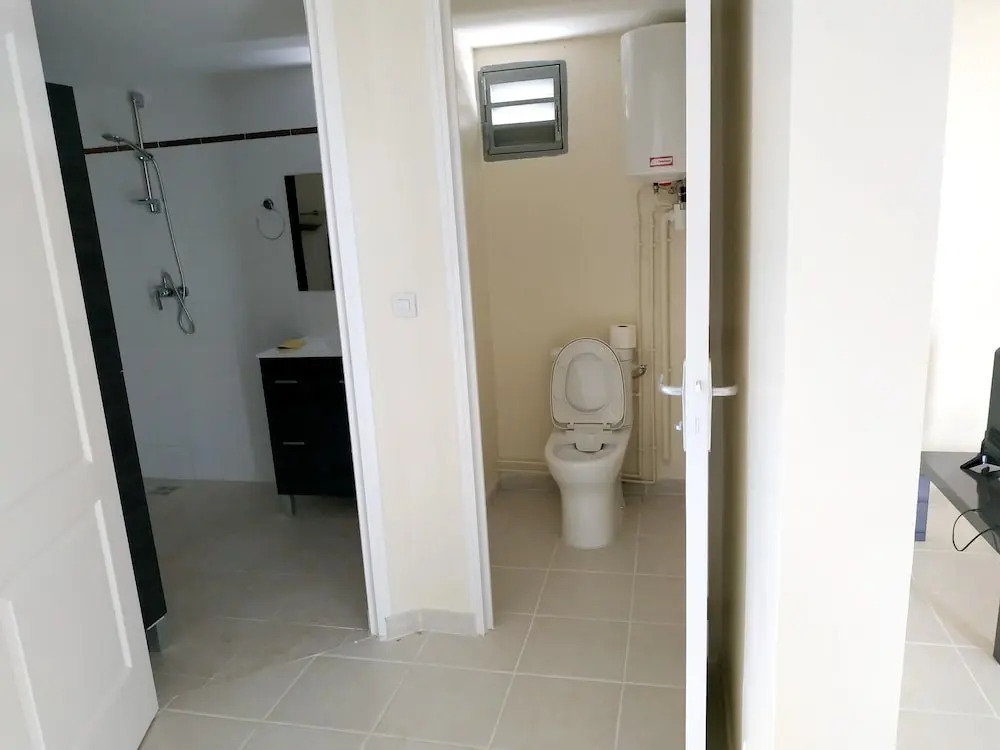 Studio in Le Lamentin, With Enclosed Garden and Wifi - 5 km From the B
