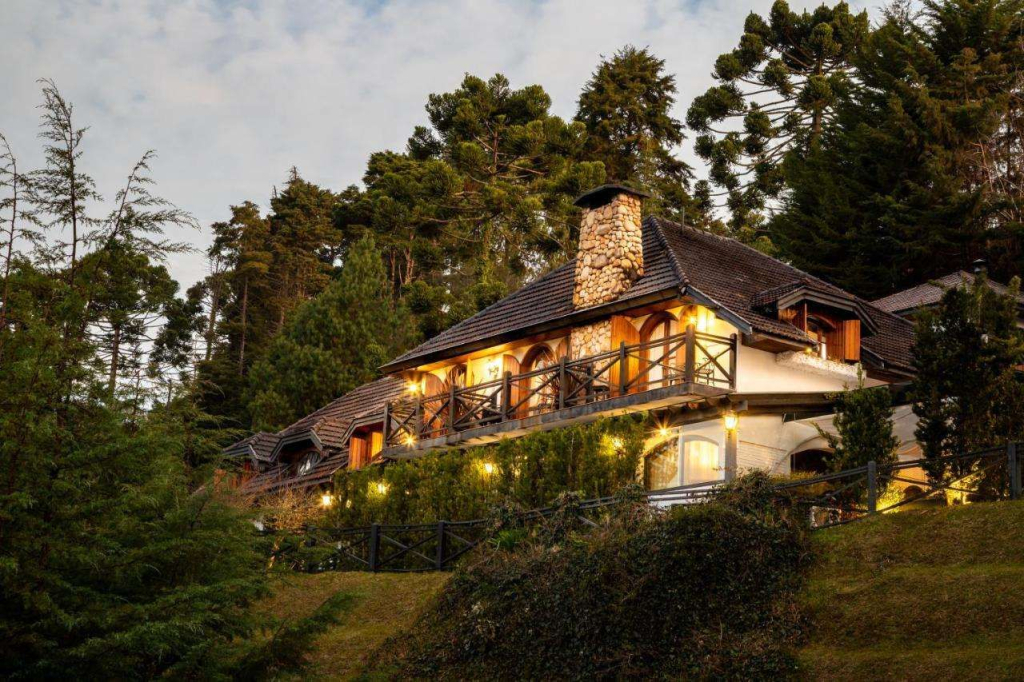 Alma Hotel