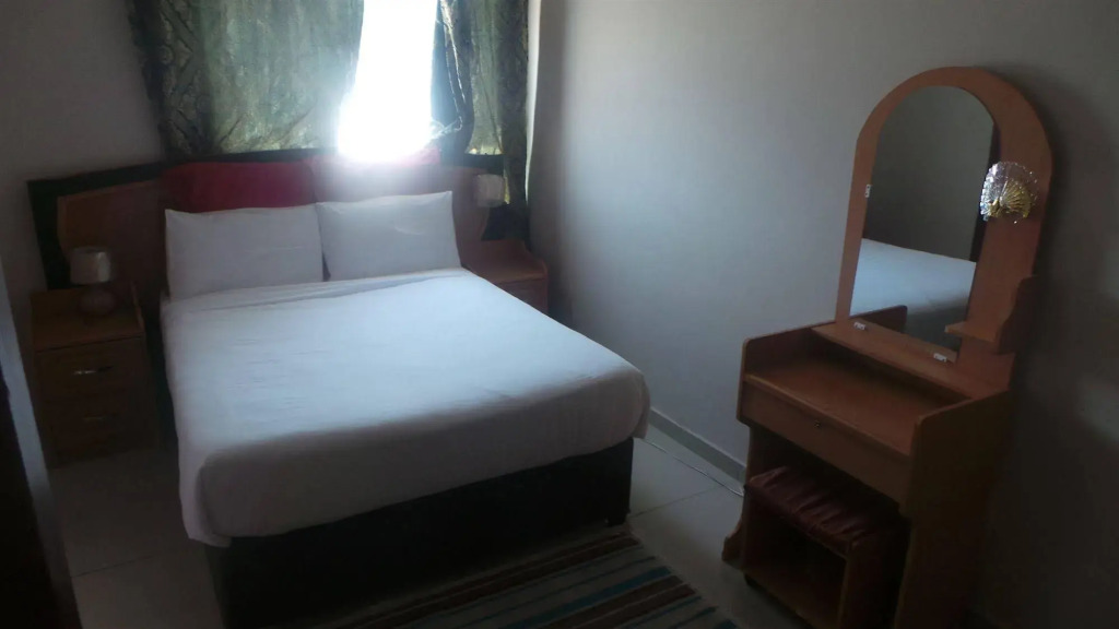 Covenant Hotel