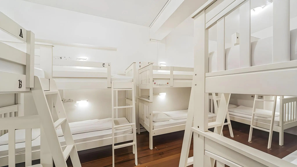 BEAT Arts Hostel at Chinatown