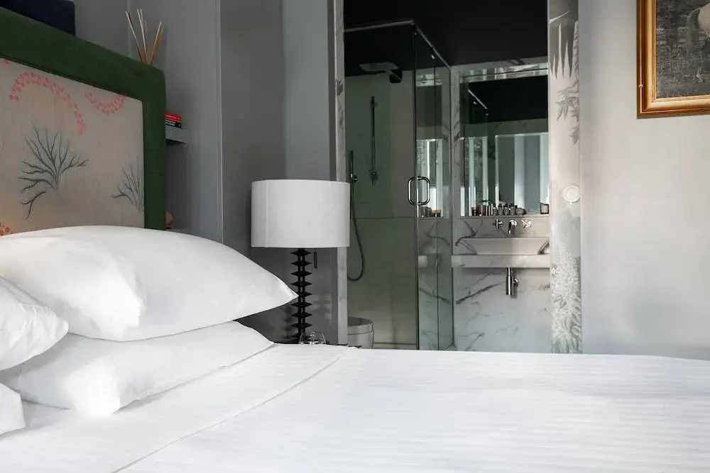 Chelsea Embankment III by Onefinestay