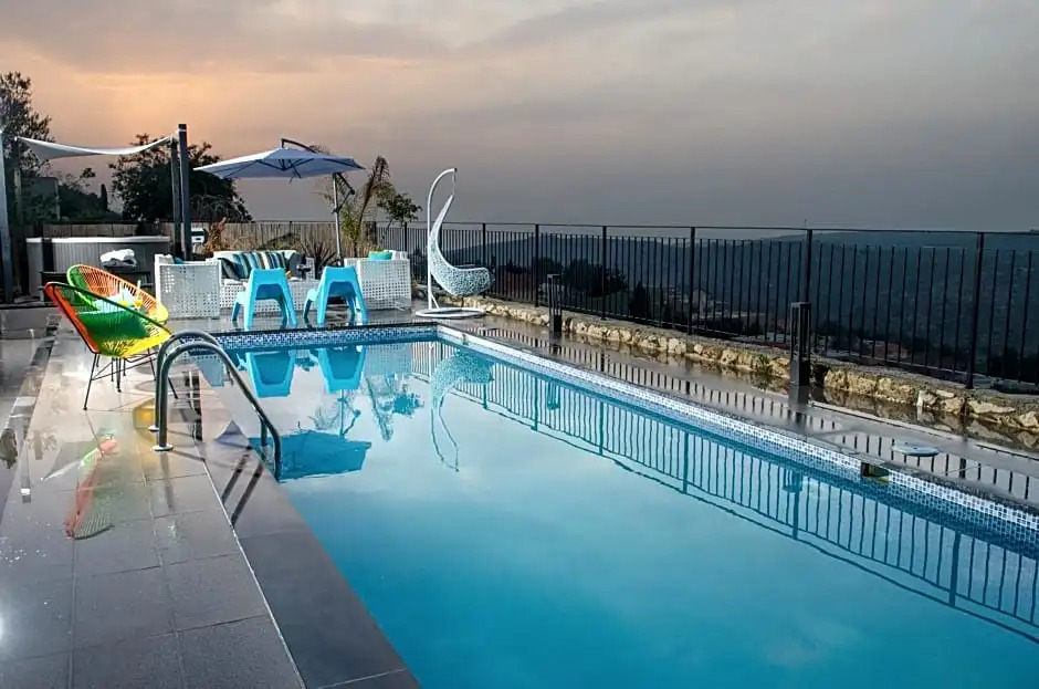 The Fifties suites