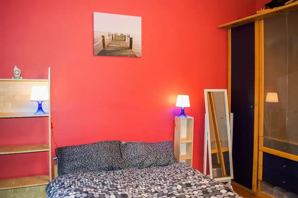 Spacious 2 Bedroom Home Near Haymarket